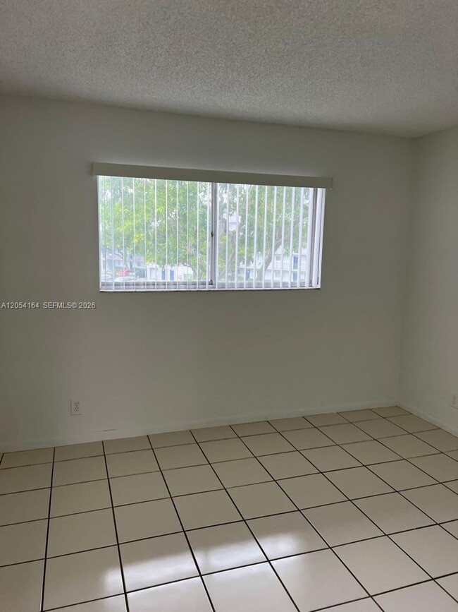 Building Photo - 8720 N Sherman Cir
