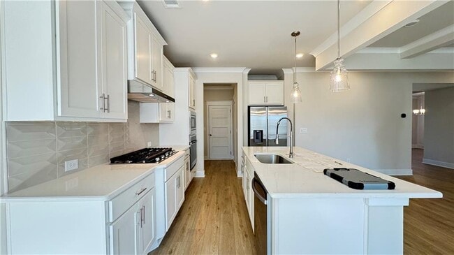 Building Photo - 5401 Bancroft Ln