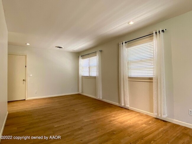 Building Photo - 4109 Tucson Dr