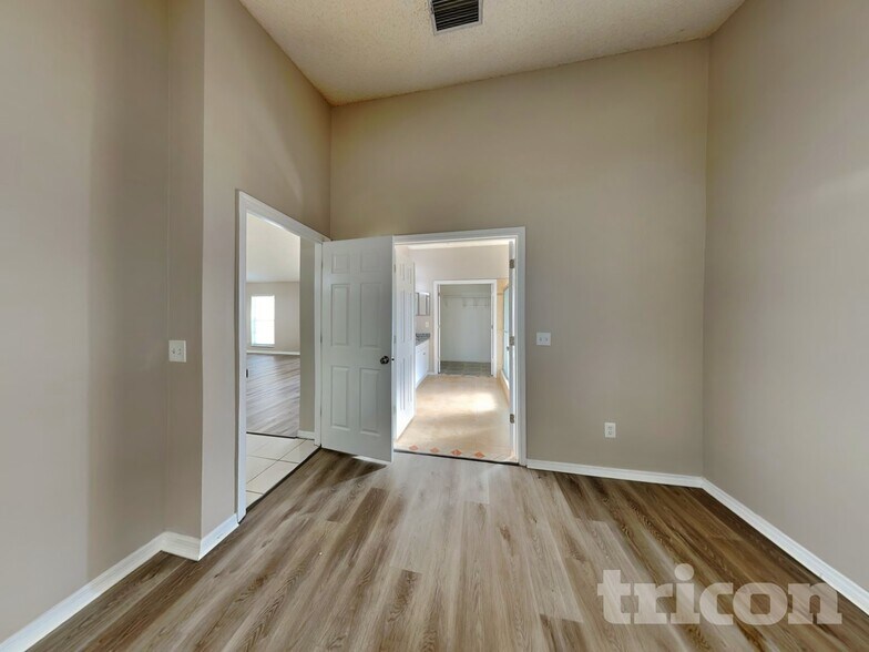 Building Photo - 4518 Saddle Creek Pl