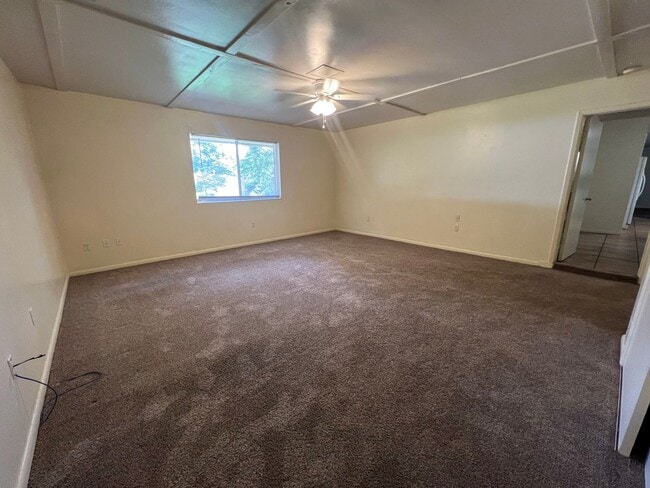 Building Photo - Pet Friendly 4BR/3BA Bedroom House - Available Mid-June!