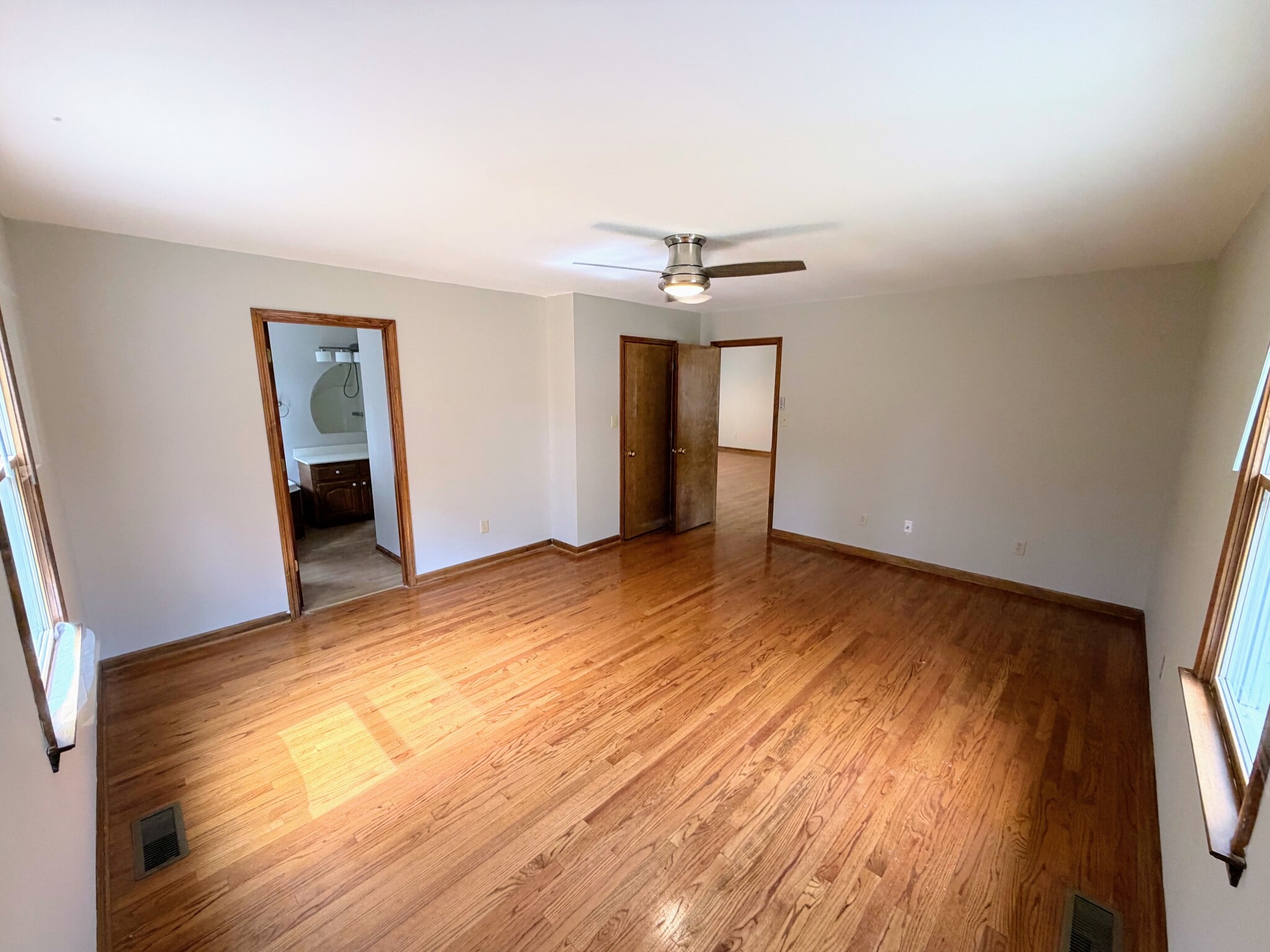 Large Master Bedroom - 1195 Tirzah Rd