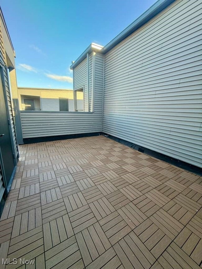 Building Photo - 1495 Superior Ave E