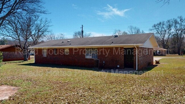 Building Photo - 103 Sherwin St