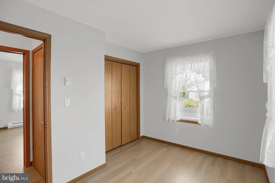 Building Photo - 288 Ghaner Dr