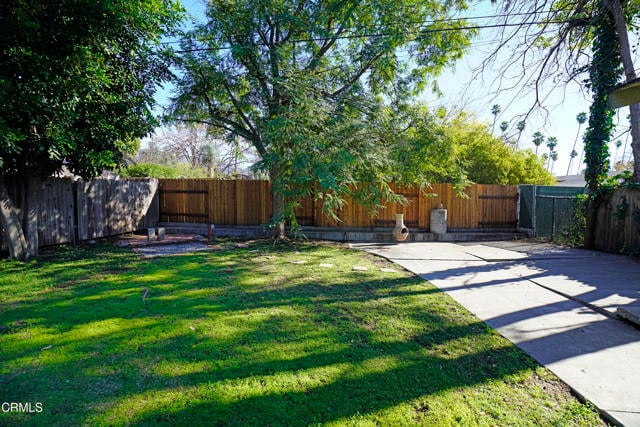 Building Photo - 970 N El Molino Ave