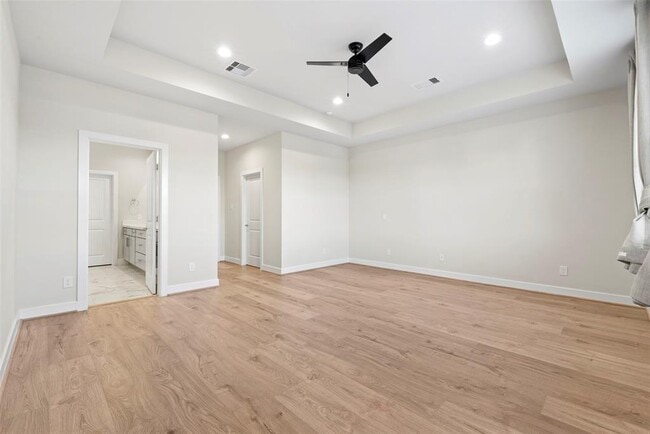 Building Photo - 1608 Northwood St