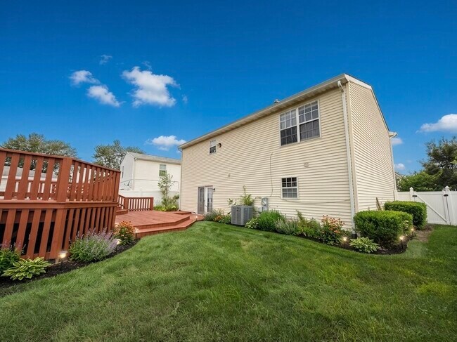 Building Photo - 8049 W Norwood Dr