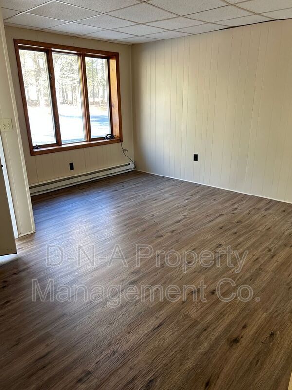 Building Photo - 1200 Cherry Lane Rd