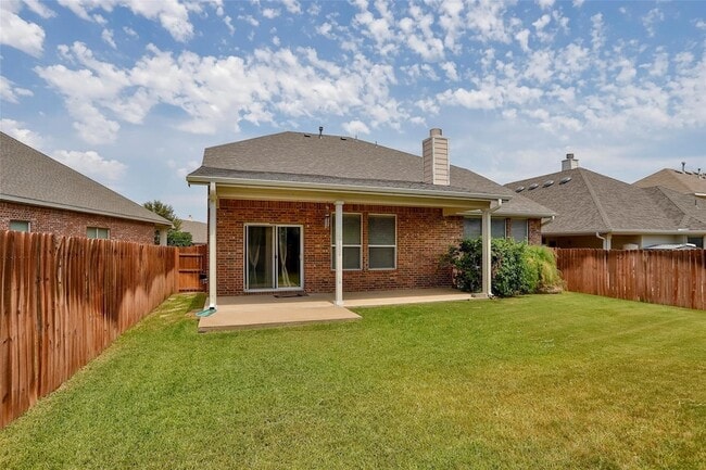 Building Photo - 15529 Landing Creek Ln