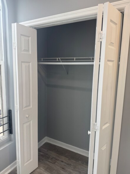 Building Photo - 1831 W Diamond St