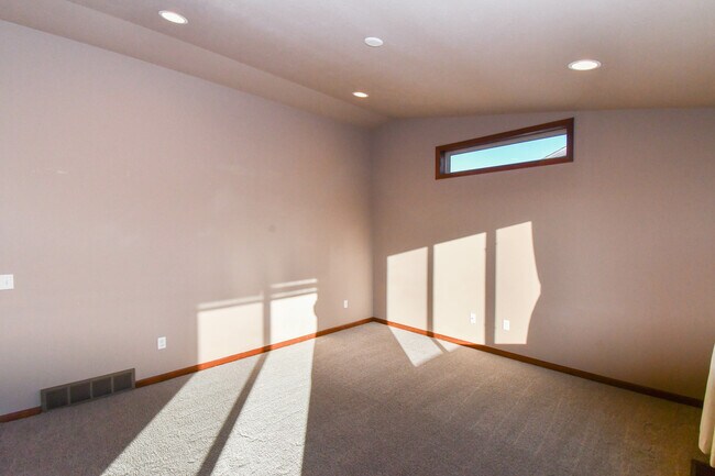 Building Photo - 5512 South Culbert Avenue