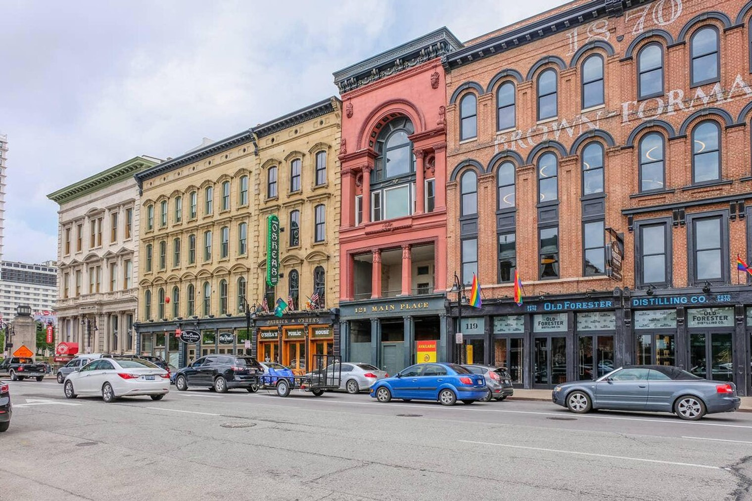 Building Photo - 633 E Main St