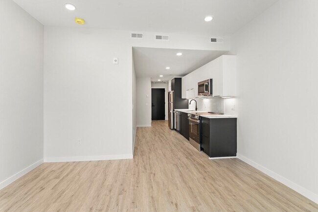 Building Photo - 24-28 Mt Pleasant St