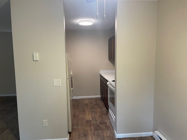 Building Photo - 309-345 Island Dr