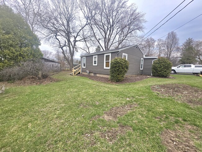 Building Photo - 4582 Maiden Ln