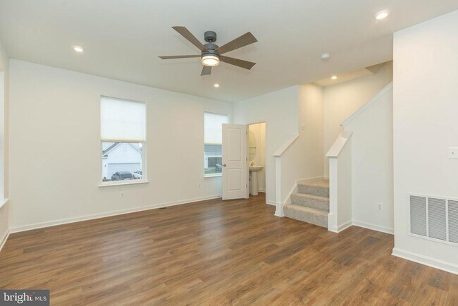 Building Photo - 767 Lord Fairfax St