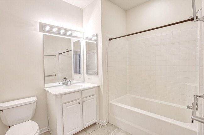 Building Photo - 6116 Warren's Way