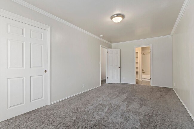 Building Photo - 715 N 1050 W