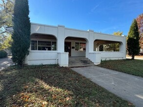 Building Photo - 1523 W Broadway Ave