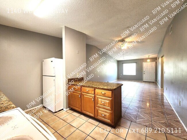 Building Photo - 1140 Woodman Way