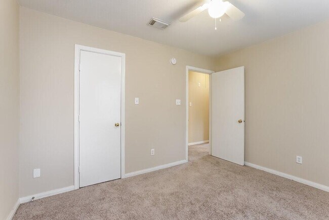 Building Photo - 8019 Scarlet Tanager Dr