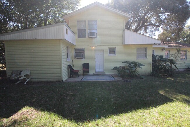 Building Photo - Cozy 1BR/1BA Apartment in Southwest Pensac...