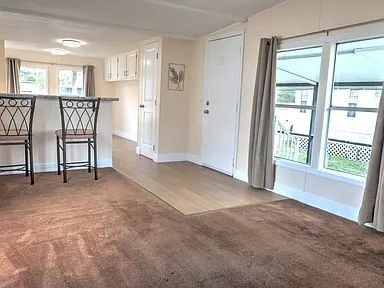 Building Photo - Beautifully Remodeled Lakefront Home | Spring-Fed Lake Views