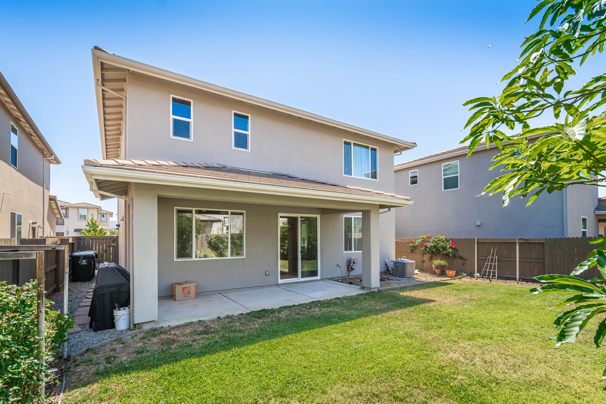 Building Photo - 4455 English Elm St