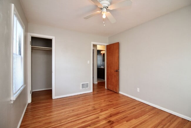 Building Photo - 3 bedroom house for rent
