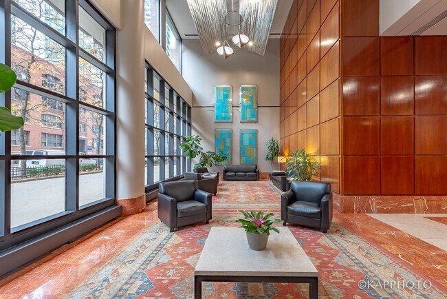 Building Photo - 211 E Ohio St