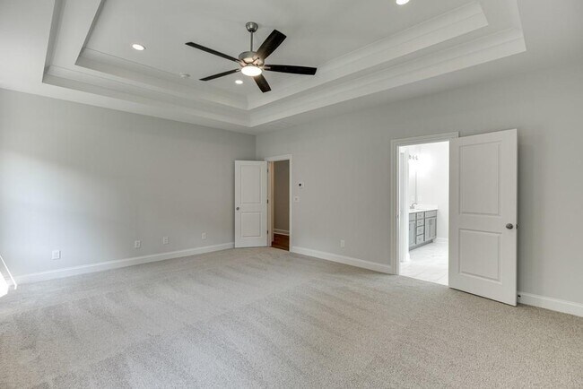Building Photo - 5580 Suwanee Dam Rd