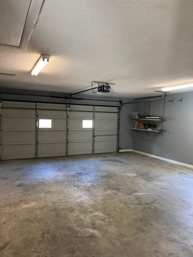 Building Photo - 114 Windmere Dr