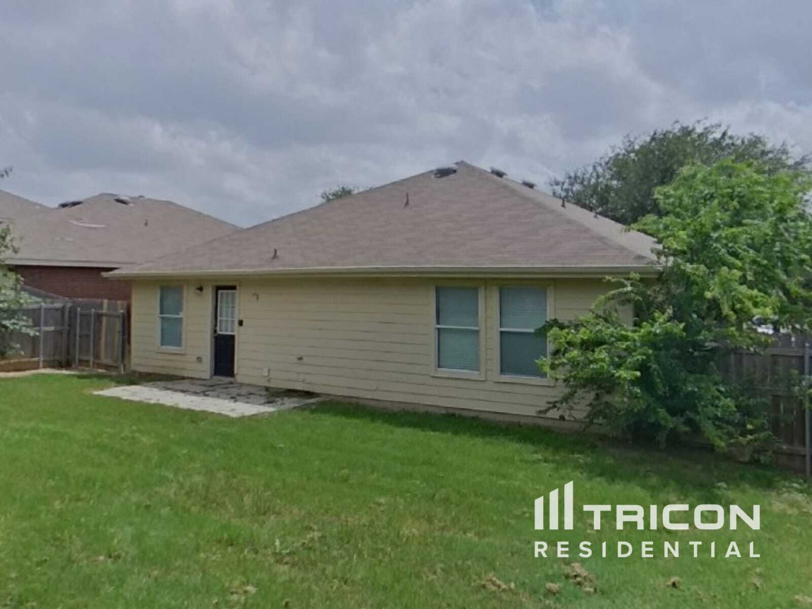 Building Photo - 4908 Parkrise Dr