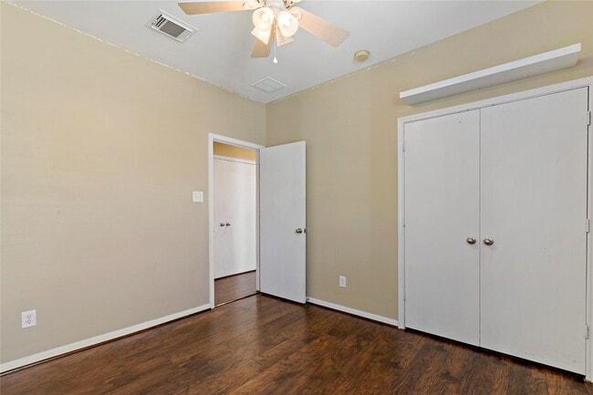 Building Photo - 5425 Jefferson St