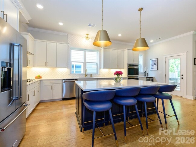 Building Photo - 1217 Drummond Ave