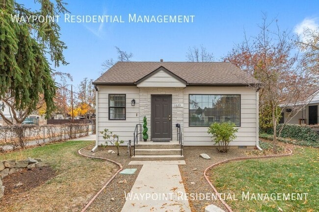 Primary Photo - 1629 S Manitou Ave