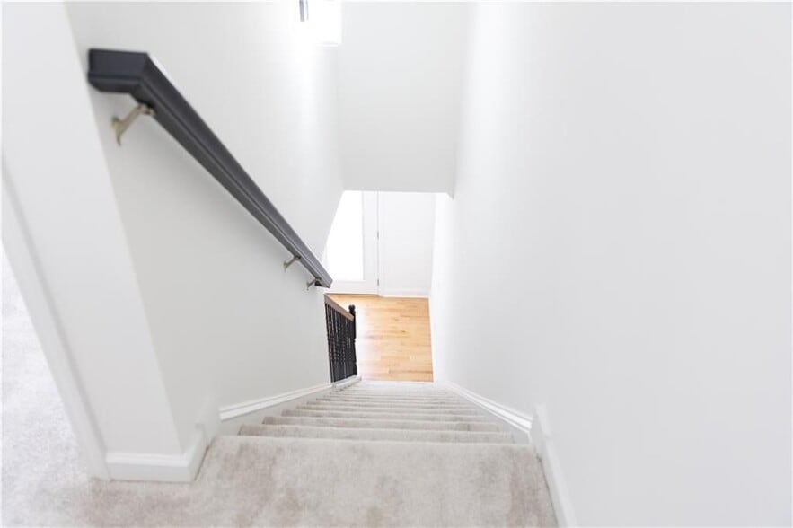 Building Photo - 90 Grove Park Ln