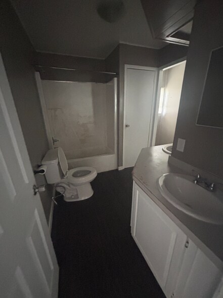 Building Photo - 2841 Mark Cir