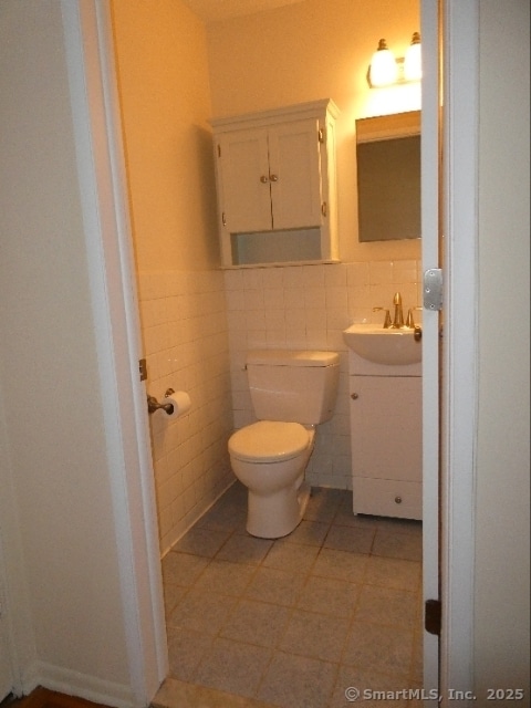 Building Photo - 203 W Walk