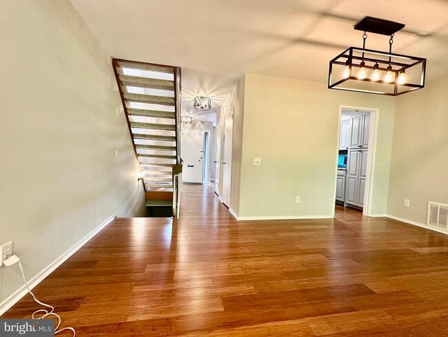 Building Photo - 1526 Scandia Cir