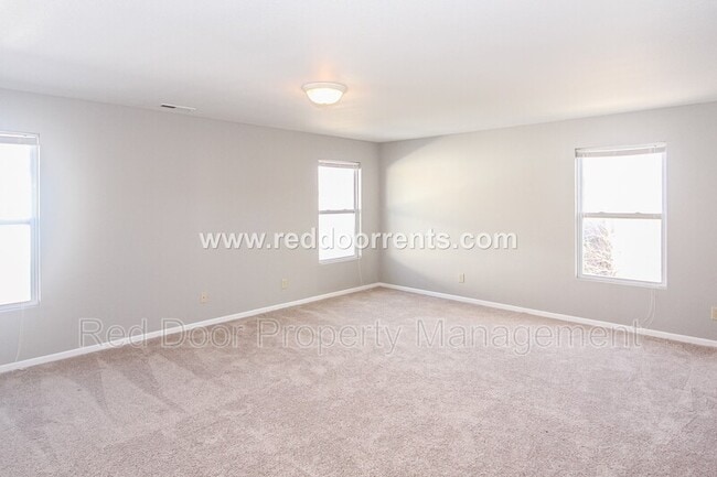 Building Photo - 15448 Gallow Ln