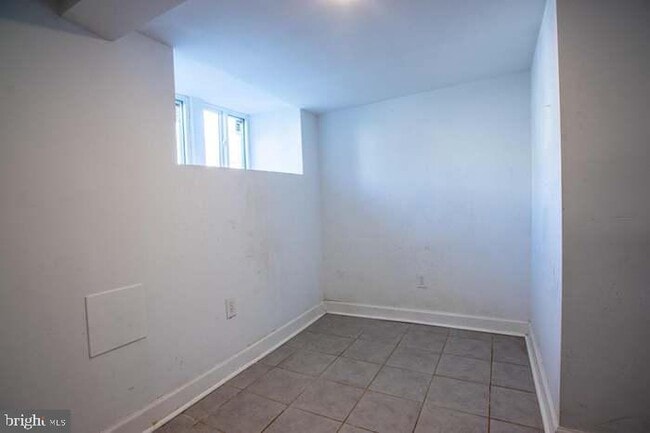 Building Photo - 4013 Edmondson Ave