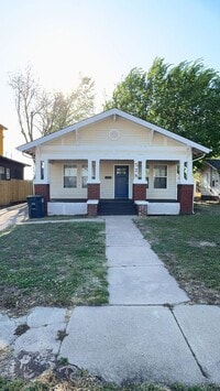 Building Photo - 528 S Pierce St