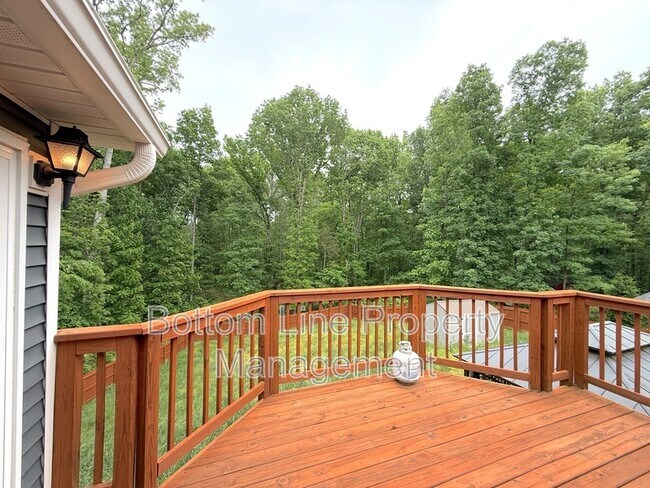 Building Photo - 4050 Leafmore St