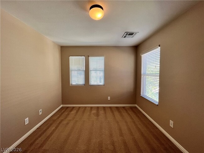 Building Photo - 548 Ivy Spring St