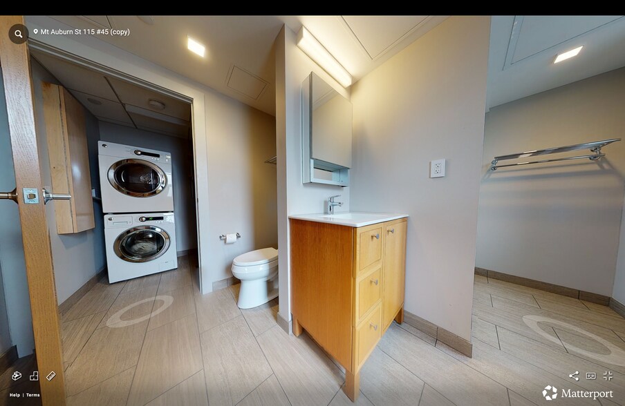 Building Photo - 113 Auburn St