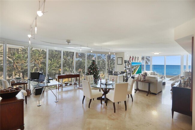 Building Photo - 17555 Collins Ave