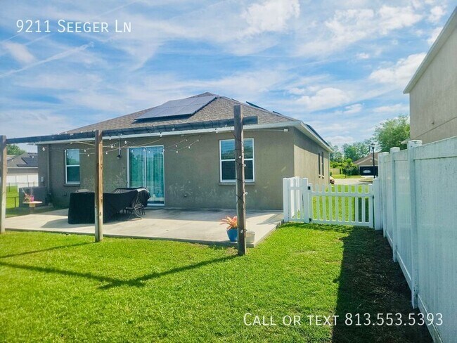 Building Photo - 9211 Seeger Ln