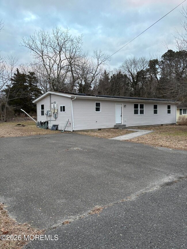 Building Photo - 105 Floyd Ln